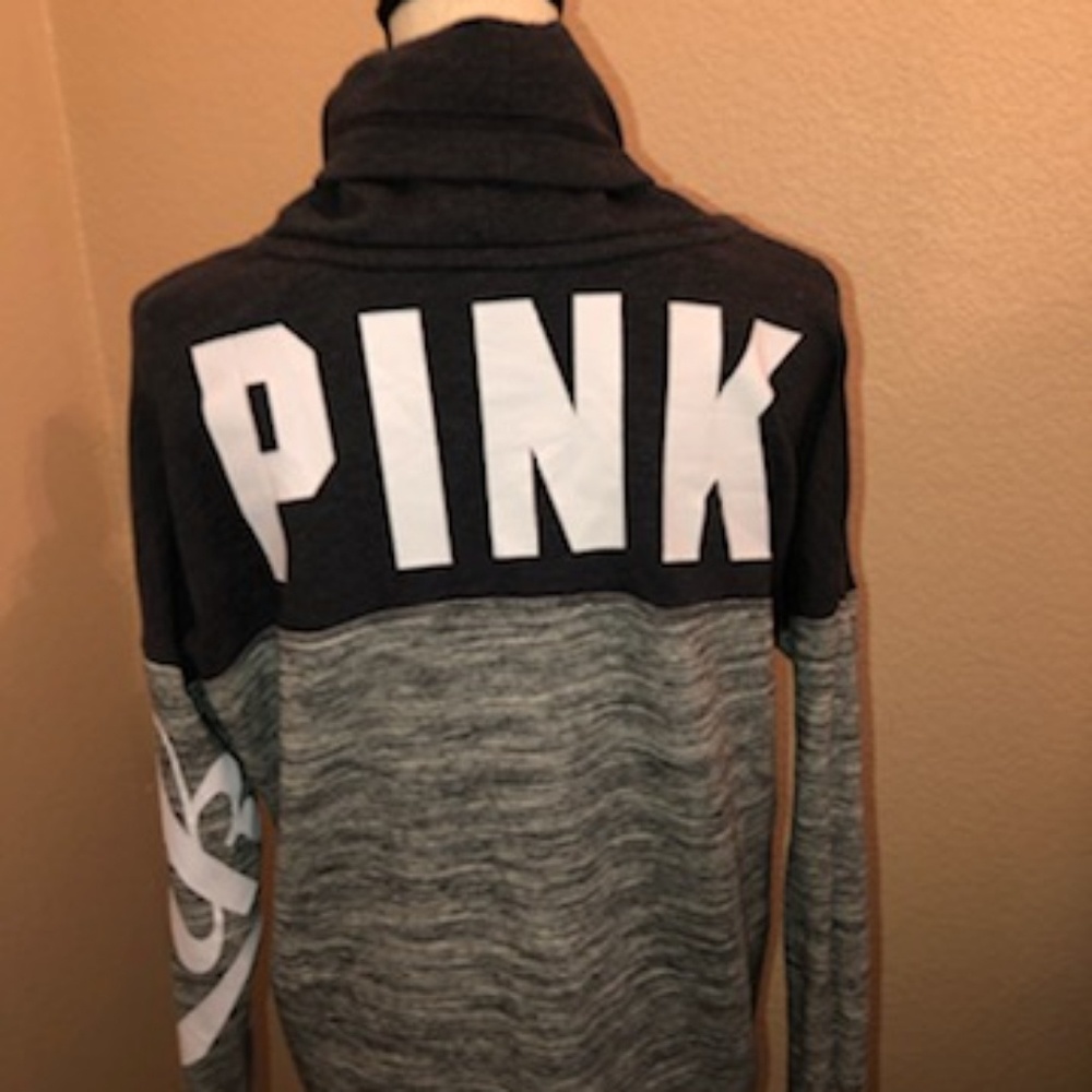 ❤Host Pick❤ VS PINK pullover🌺